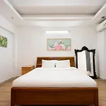 Nina Home- De Tham Street, D1