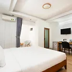 Nina Home- De Tham Street, D1