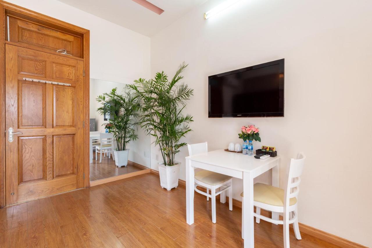 Nina Home- De Tham Street, D1